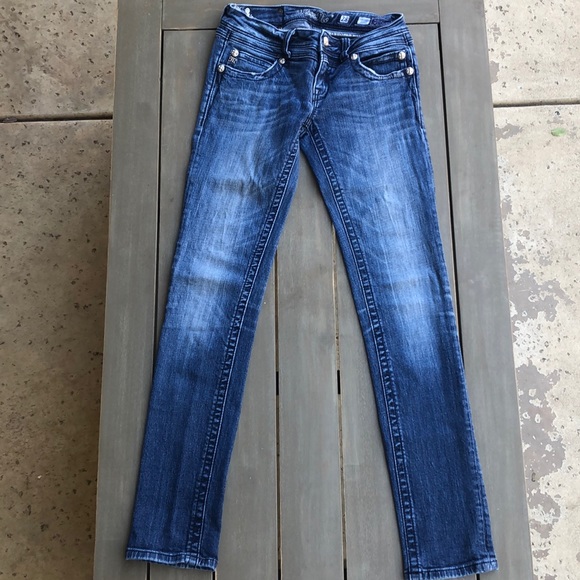 Skinny low rise Miss Me Jeans 👖 - Picture 2 of 3